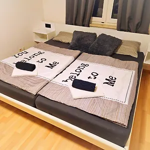 Luxury Adrii , München Deutschland