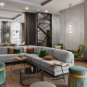 Hotel By Marriott East