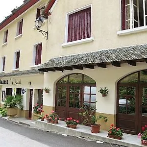 de-la-terrasse.hotels-rhonealpes.com/