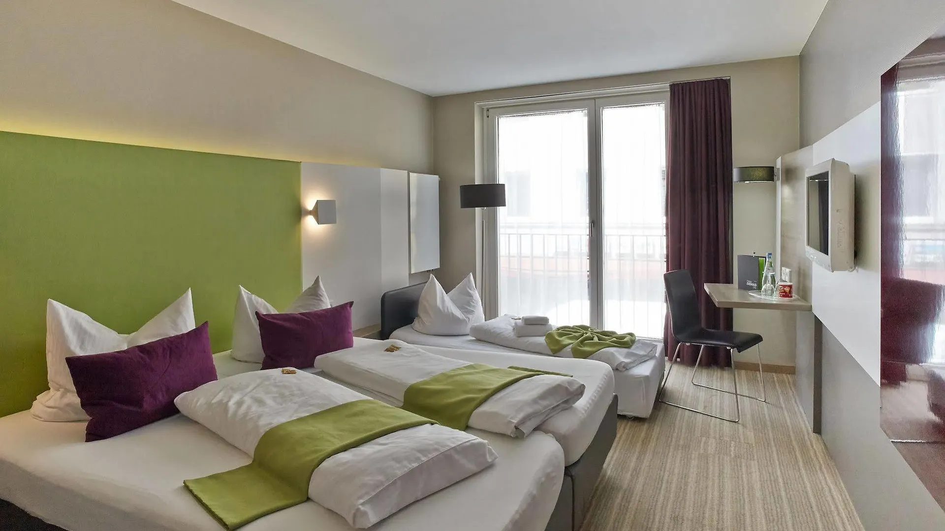 Hotel Demas City München 3*,